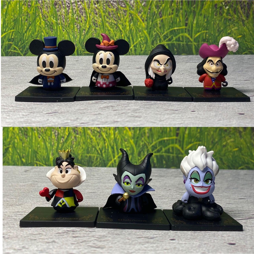 สินค้าจํานวนมากของแท้ Bandai Villain Halloween Mickey Minnie Ursula Queen of Hearts Doll Jewelry