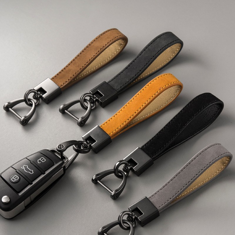 Car Key Chain Luxury Genuine Leather Keychain Pure Color Buckle Car Key Ring Car Accessories Gift Ca