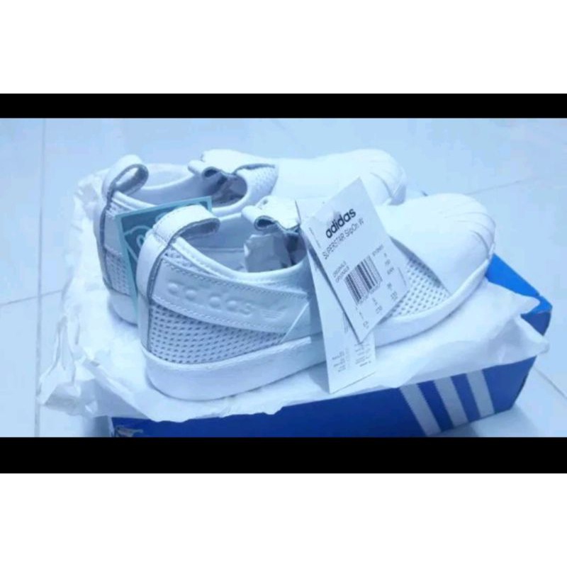 รองเท้า Adidas Superstar Slip-on white มือ2 ไซร์ 40 แฟชั่น