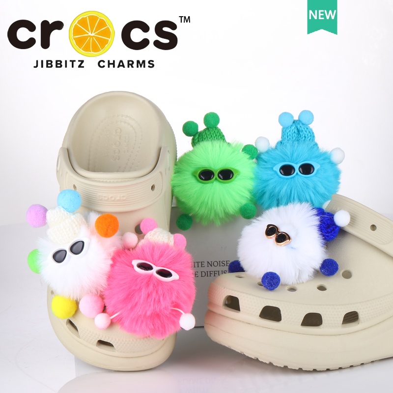 jibbitz crocs แท้ charms ตุ๊กตาตุ๊กตารองเท้าหัวเข็มขัดรูรองเท้าอุปกรณ์เสริม DIY รองเท้าสนุกดอกไม้