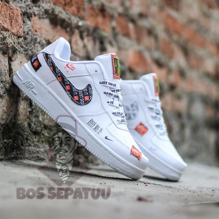 Sepatu nike just do it top