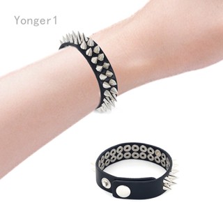 Yonger กําไลข้อมือหนัง สีดํา ประดับหมุด สไตล์โกธิค พังก์