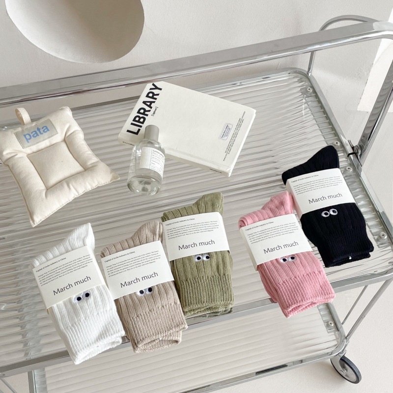 ถุงเท้า ผ้าฝ้ายแท้ แบบหนา ปักลายการ์ตูน สีพื้น แบบเรียบง่าย แฟชั่นฤดูใบไม้ร่วง และฤดูหนาว สไตล์เรโทร สําหรับผู้หญิง - รูปที่ 6