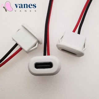 Vanes1 ซ็อกเก็ตปลั๊กชาร์จในรถยนต์ 3A 2 Pin Type C สีขาว สีดํา