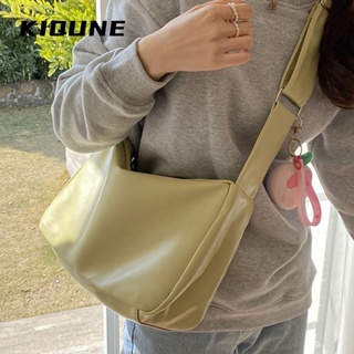 KIQUNE  กระเป๋าผู้หญิงสะพายข้าง กระเป๋าสะพาย ข้าง 2023 NEW   ins ทันสมัย Trendy สไตล์เกาหลี GDJ2390JB2 37Z230910