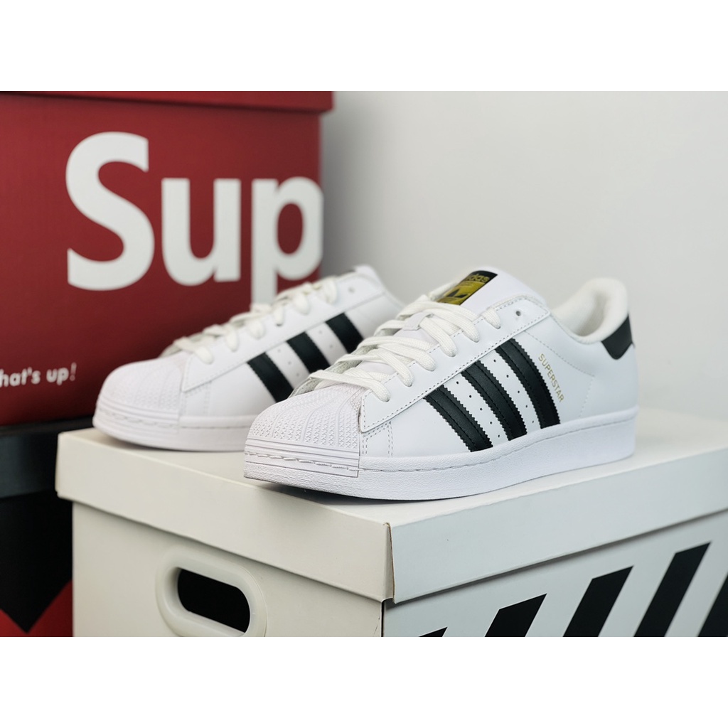 ADIDAS ORIGINALS SUPERSTAR WHITE BLACK หัวเปลือกหอย สีขาว สีดำ EG4958/C77124 ADIDAS SHOES KASUT