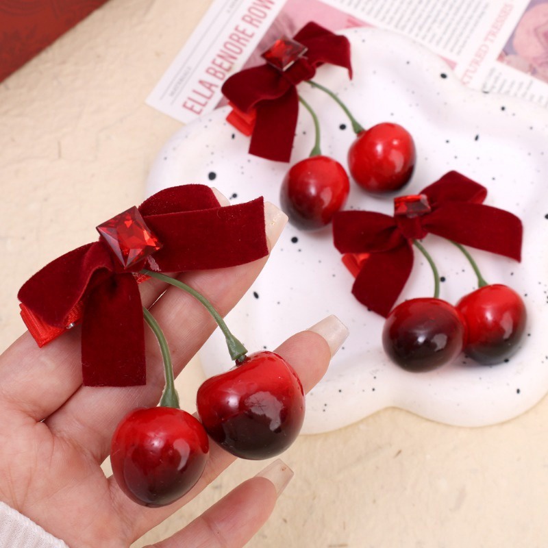 [ Featured ] ปิ่นปักผมแฟชั่น สีแดง - กิ๊บปากเป็ดปีใหม่ - กิ๊บเชอร์รี่จําลอง - เครื่องประดับผมโบว์ สําหรับงานปาร์ตี้ - เครื่องประดับผม สาวหวาน