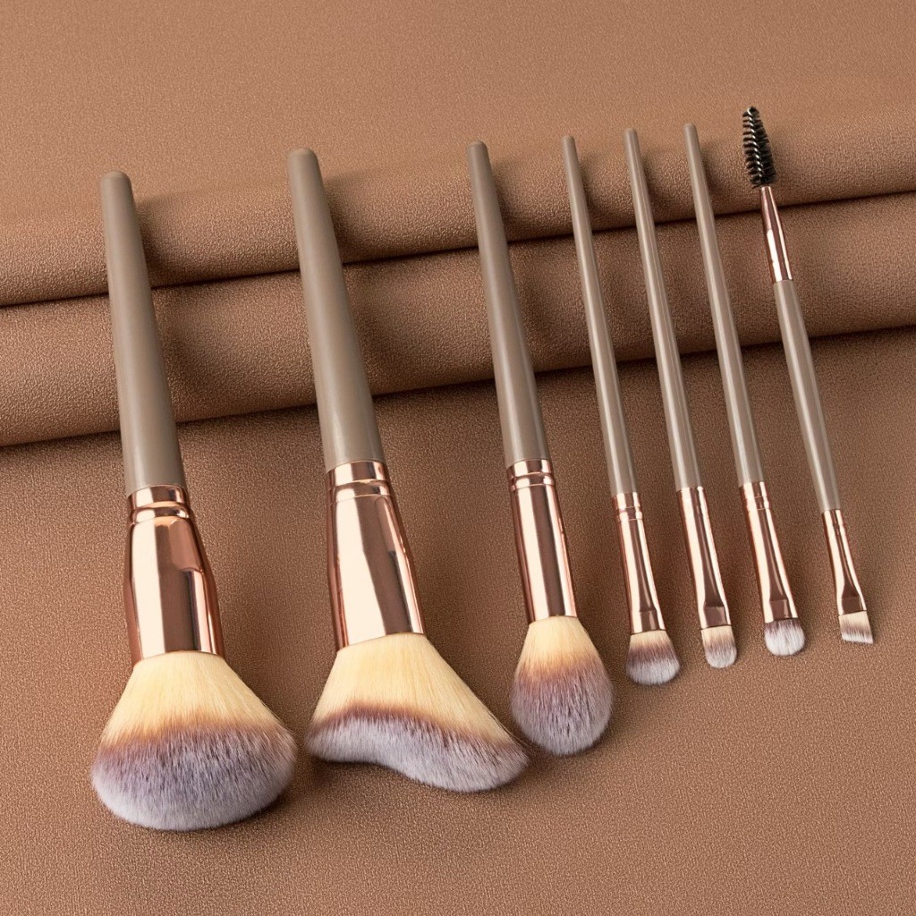 ปลีก/ส่ง แปรงแต่งหน้า เซต7ชิ้น  แปรงปัดแก้ม ไฮไลท์ Make up brush fancy