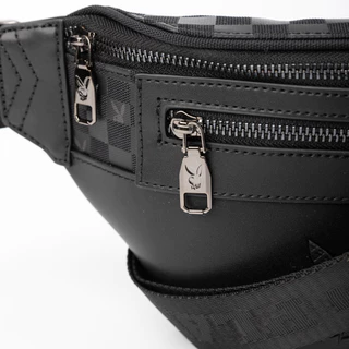 Playboy รุ่นMetro Men's Chest bag กระเป๋าคาดอกคาดเอวผู้ชาย รหัส ST-B251PBM304-BK ดีไซน์สกรีนยาง Logo สีCarbon Black