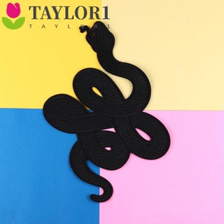 Taylor1 แผ่นสติกเกอร์ ลายงู สีดํา มีกาวในตัว สําหรับติดตกแต่งเสื้อผ้า