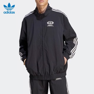 【พร้อมส่ง】ของแท้ Adidas เสื้อแจ็กเก็ตกีฬาลําลอง ลายทาง สามแถบ เรียบง่าย แฟชั่น สําหรับผู้ชาย และผู้หญิง IL4969 100%