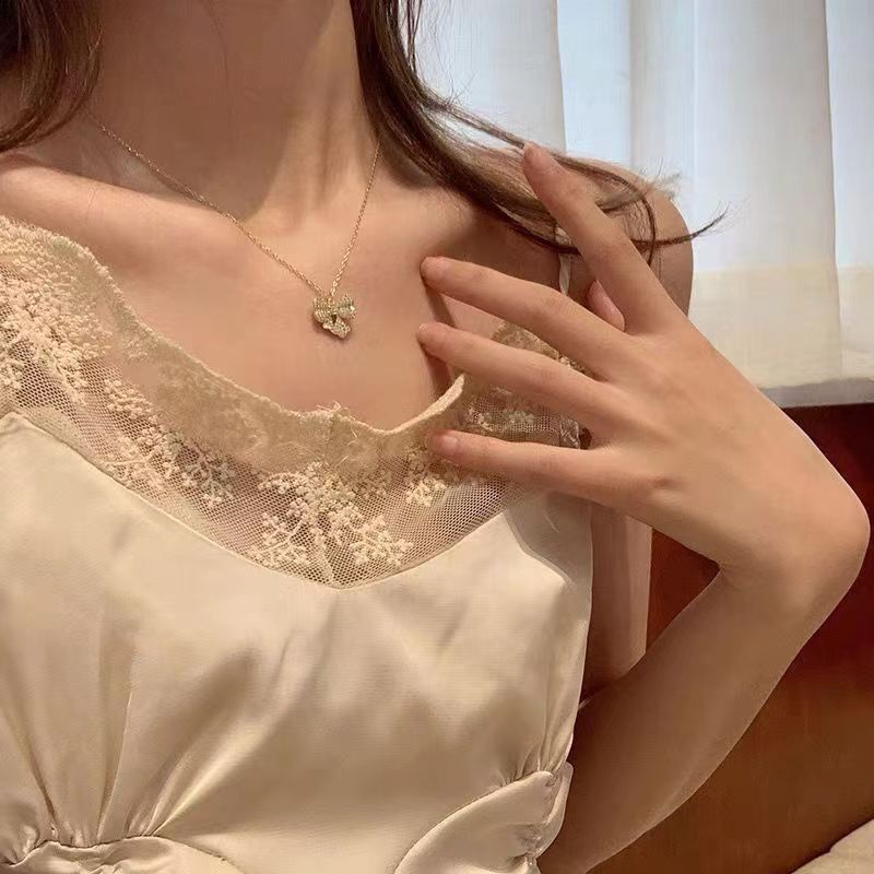 พร้อมส่ง Glitter Diamond Bow Necklace ร้อยคอสร้อยคอที่เรียบง่าย