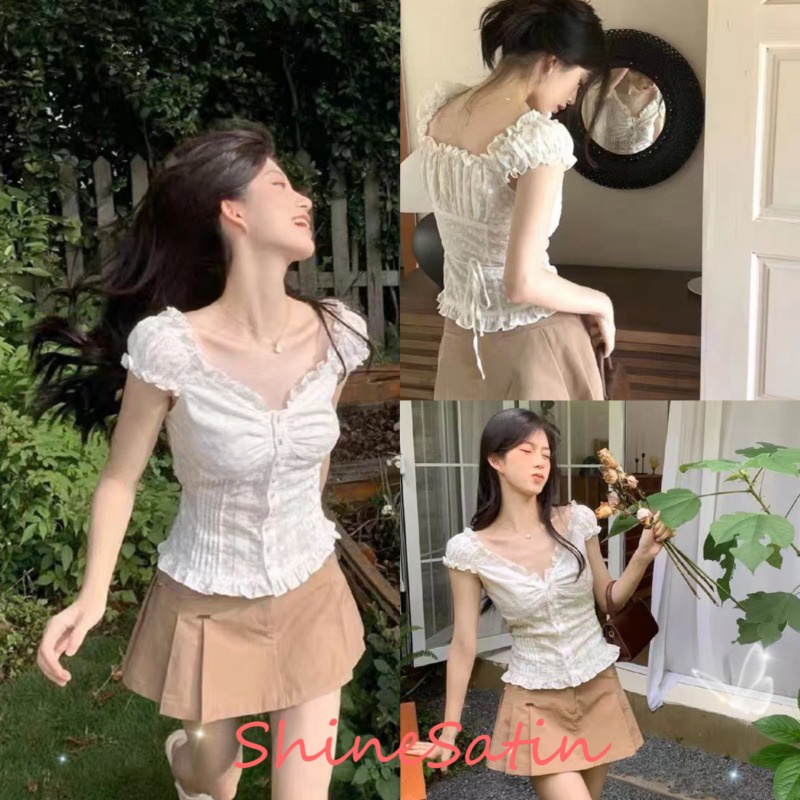 (จัดส่งจากประเทศไทย) สไตล์ฝรั่งเศส คอเสื้อต่ำ ด้านบนติดกระดุม สไตล์สาวบัลเล่ต์ แขนพัฟ ลูกไม้ เสื้อยืดแขนสั้น