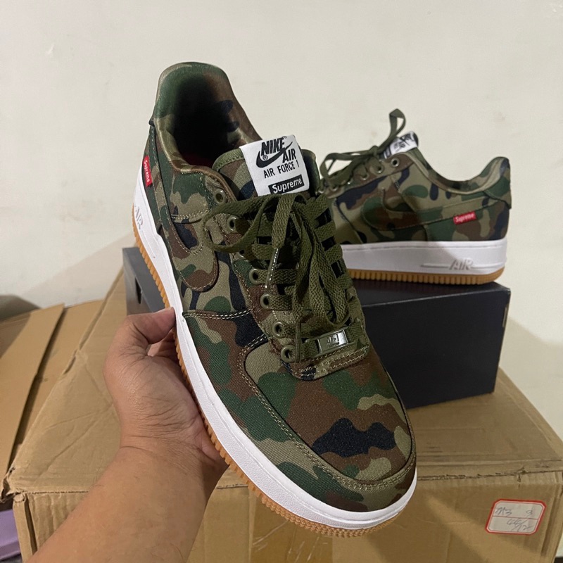 Nike Air Force 1 x Supreme `Camo' (ไซส์ผู้ชาย) รองเท้า free shipping

