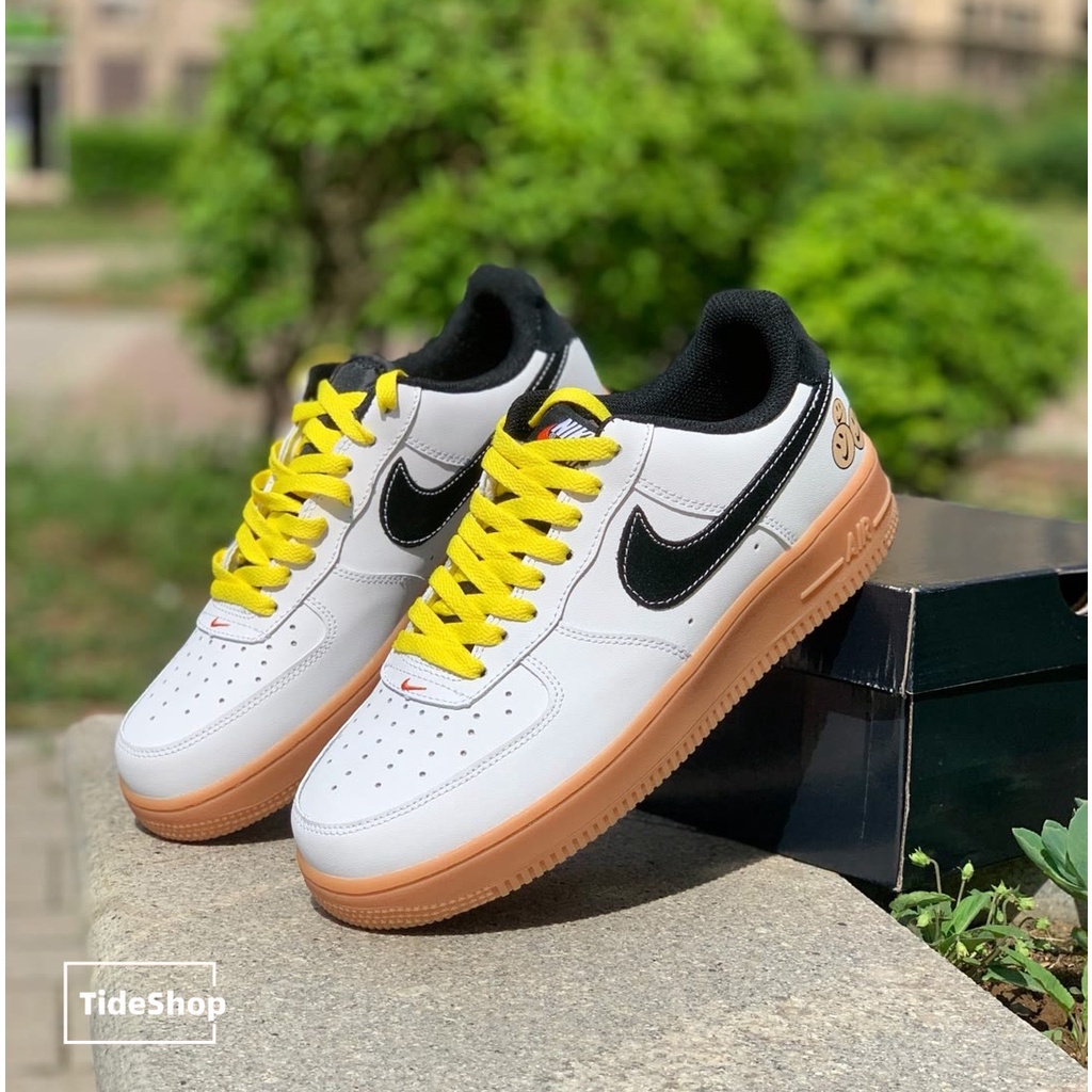 Nike Air Force 1 LV8 ของแท้ 100% สีขาวสีดํา Smile Rubber Street รองเท้าลําลอง DO5854-100