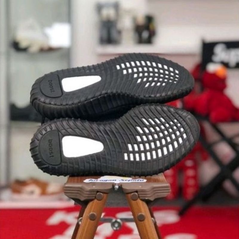 Adidas Yeezy Boost 350 V2 "นิล" รองเท้า sports