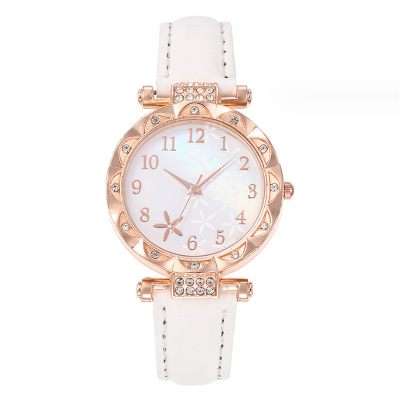 Watch+Jewelry นาฬิกาผู้หญิงสายหนัง Starfish Dial Lady Quartz Watches Set