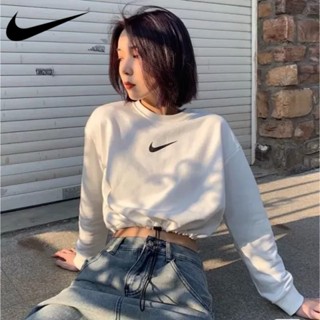 Nike ของแท้ 100% เสื้อกันหนาวลําลอง คอกลม ทรงหลวม แบบสวมหัว เอวสูง เรียบง่าย แฟชั่นฤดูใบไม้ร่วง สําหรับสตรี CJ3767