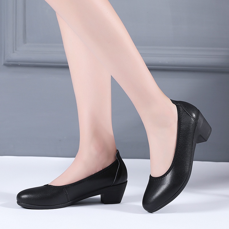 Hush Puppies รองเท้าหนังลําลอง ส้นแบน สําหรับผู้หญิง - รูปที่ 4