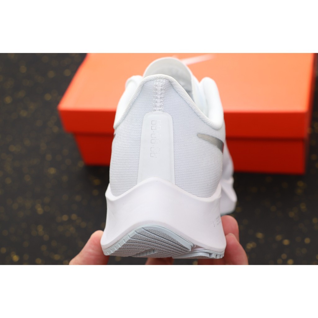 วิ่ง Nike Zoom Pegasus 37 Turbo Moon White ของแท้ 100% สำหรับผู้ชายและผู้หญิง  free shipping รองเท้