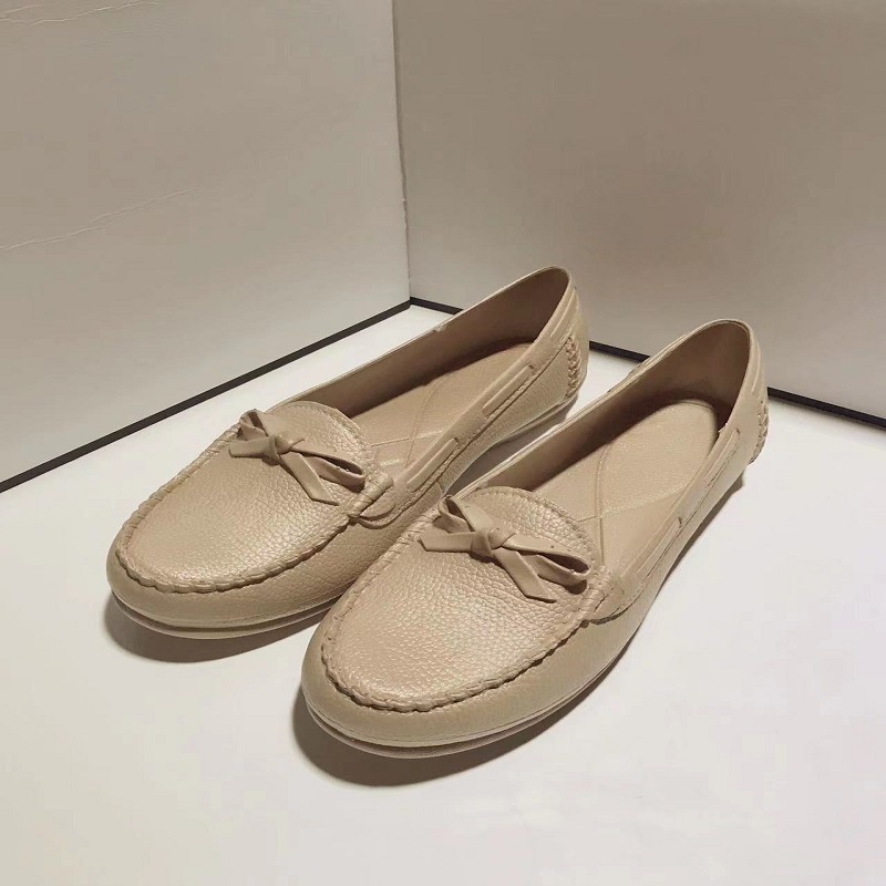 พร้อมส่ง🚚รองเท้าแตะส้นแบนผู้หญิง ลำลอง แฟชั่น หนังPU กันน้ำ กันลื่น พื้นนุ่ม ใส่ทำงานได้  P-023