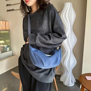 【พร้อมส่ง】miss bag fashion กระเป๋าสะพายข้างสไตล์ใหม่ กระเป๋าสะพายไนลอน รุ่น D-1555