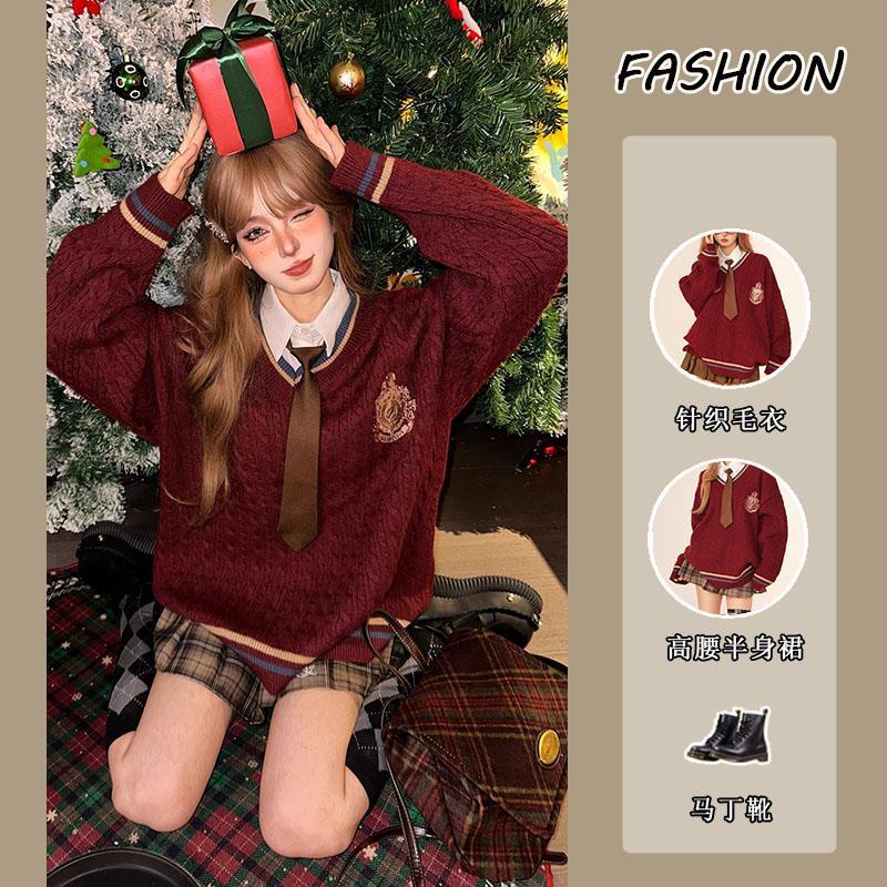 ชุดเซท3ชิ้น เสื้อกันหนาว+เสื้อ+กระโปรงจีบ ลายวินเทจ ใส่สวย ดูหรูหรา มุ้งมิ้ง ฟรุ้งฟริ้ง(ส่งเน็คไท)