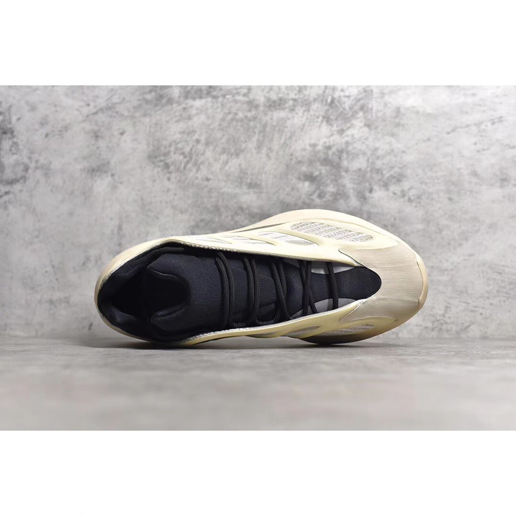 AD Yeezy Boost 700 V3 og แฟชั่นผู้ชายผู้หญิงผ้าใบตาข่ายระบายอากาศวิ่ง รองเท้า Hot sales