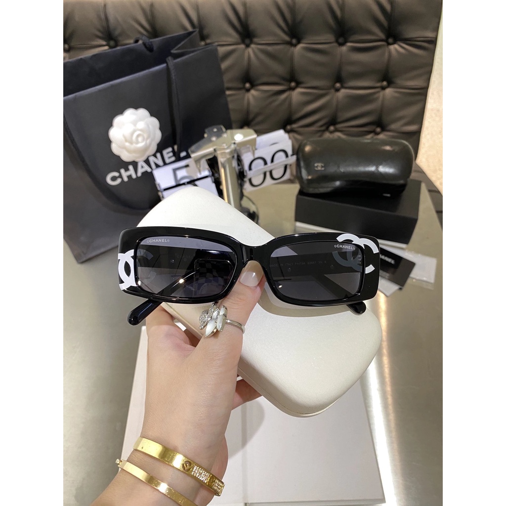 [Top Version Fragrant European American Style Sunglasses] Wang Yibo Same Style Ch22a แว่นกันแดด กรอบแคบ
หอมมาก