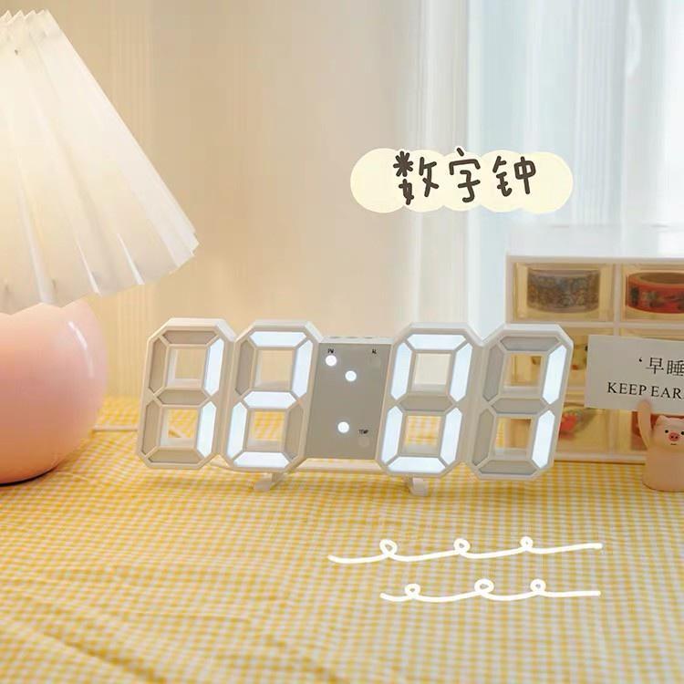 💙✨แถมสติ๊กเกอร์💙✨ 3D LED Clock วางตั้งโต๊ะได้ นาฬิกาแขวนผนังดิจิตอลเรืองแสง ปลุกได้ - รูปที่ 2