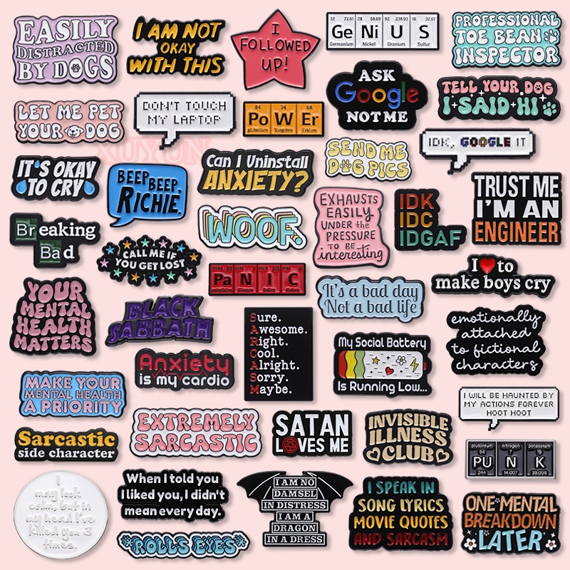 ใหม่ เข็มกลัดโลหะ รูปตัวอักษร หลากสี เครื่องประดับแฟชั่น ของขวัญ 50 แบบ