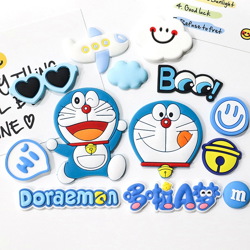 [13 ชิ้น] Diy อุปกรณ์เสริมกรณีโทรศัพท์ 3D สีฟ้าโดเรมอนเครื่องบินเมฆพีวีซีกาวอ่อนของขวัญวันเกิด