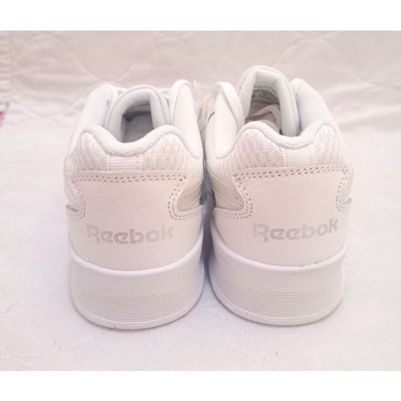 รองเท้าผ้าใบผู้หญิง Reebok Royal ใหม่เอี่ยม แฟชั่น