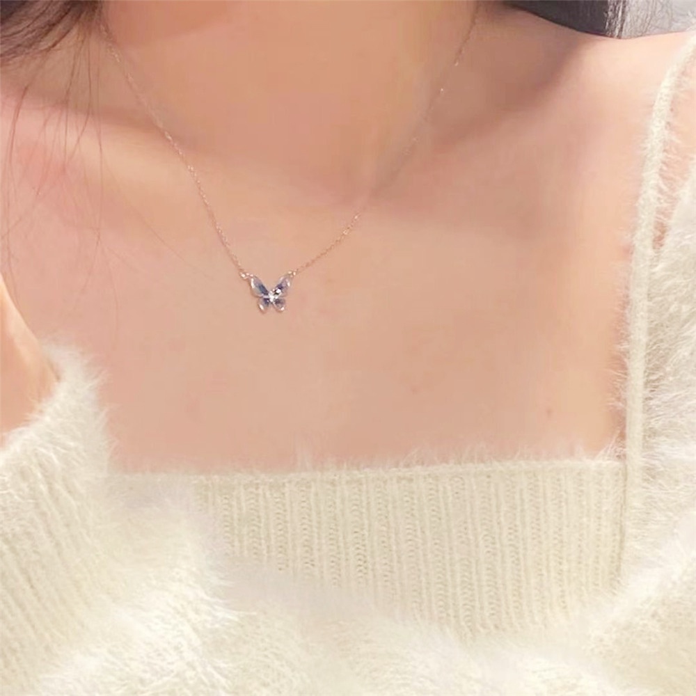 A HELLO GIRL สร้อยคอ สายโซ่ จี้ผีเสื้อ แต่งไล่โทนสี สีฟ้าอ่อน หรูหรา สําหรับผู้หญิง