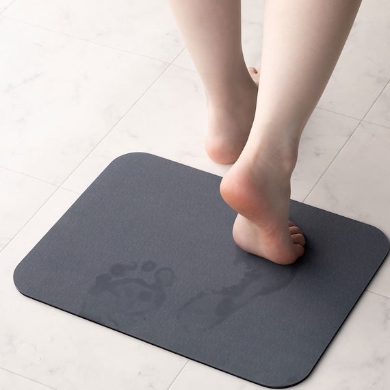 NITORI พรมเช็ดเท้า SOFT KAITEKI ขนาด 38X59 GY