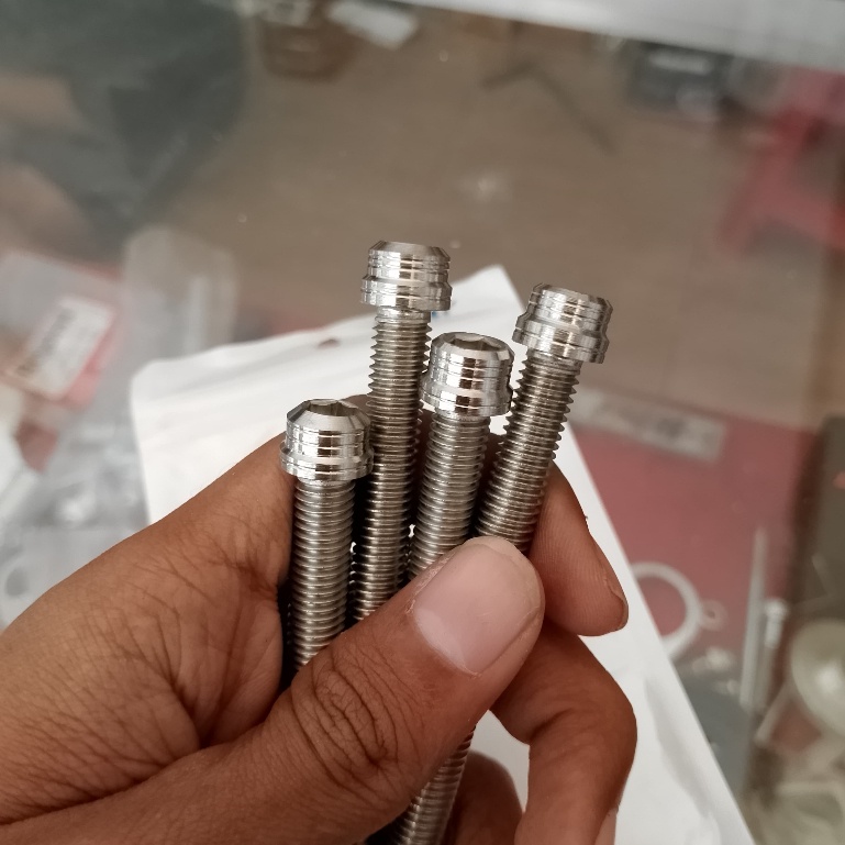 M8 STAINLESS L-BOLT, LARGE HEAD MODEL, LATHE, 2 CM ถึง 9 CM LENGTH, กําหนดเอง 3A