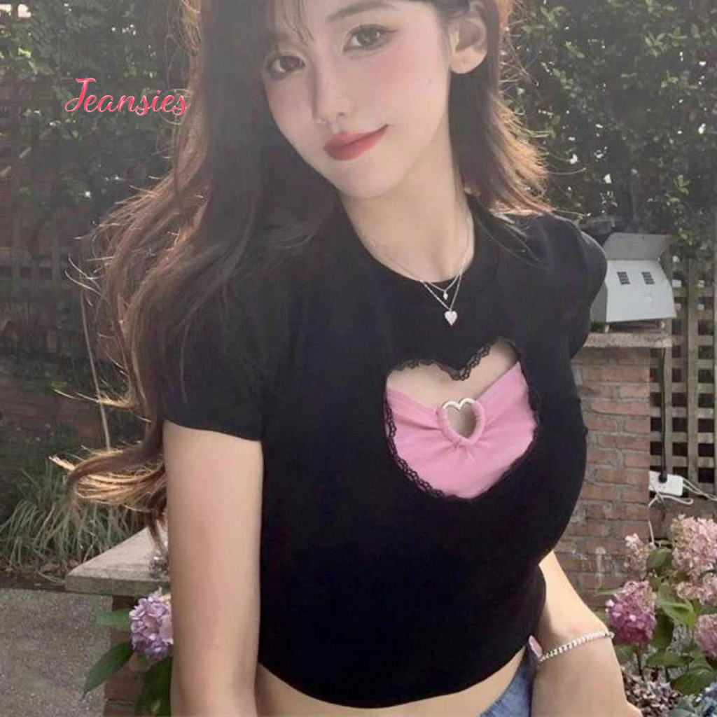 เสื้อครอปแขนสั้นสไตล์สาวหวานมีหัวใจเจาะตาข่าย