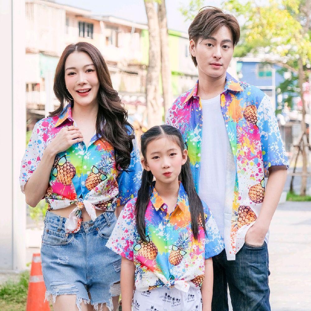 GQD01 เสื้อฮาวายลายใหม่2026 สาดสีสับปะรด ไซส์เด็ก-ผู้ใหญ่ ผ้าโพลีพรีเมี่ยม งานป้าย ลายคมชัด  *1ตัว*