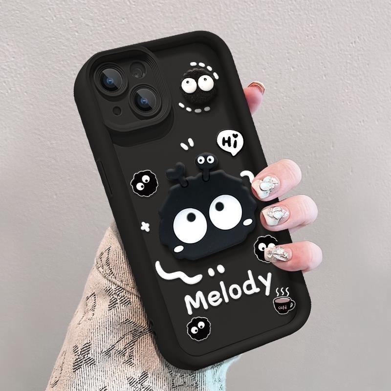 phonecaseshop เข้ากันได้สำหรับ เคส iphone 11 เคสไอโฟน เคสไอโฟน11 การป้องกันเลนส์กล้อง การ์ตูน ลูกบอลถ่านหินสีดำ เข้ากันได้กับ iPhone 14 13 15 Pro max 12 Pro Max 11 xr xs max 6 6S 7 8 Plus 7Plus 8Plus SE 2020