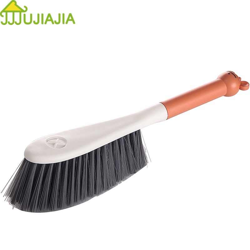Jujiajia แปรงขนนุ่ม ด้ามจับยาว ลายการ์ตูน สําหรับทําความสะอาดเตียงนอน
