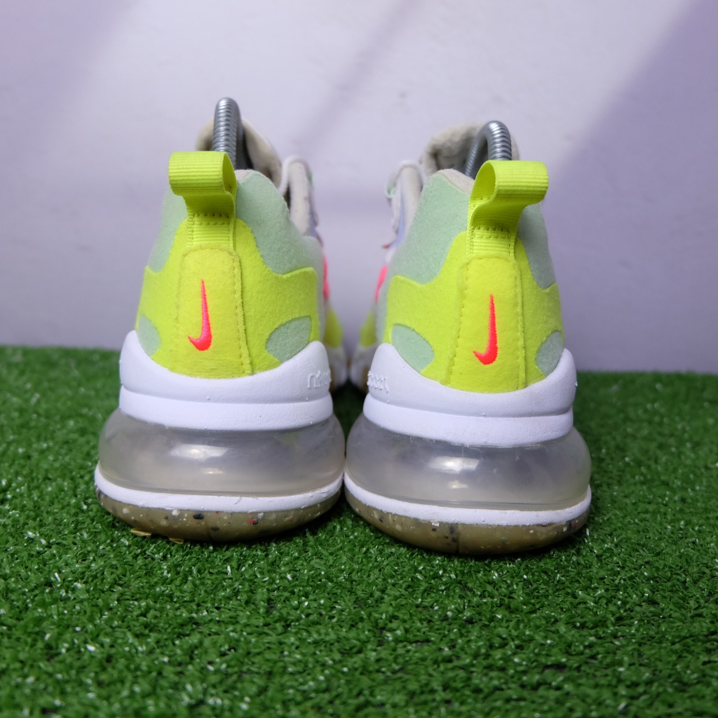 (39/25 cm) Nike Air Max 270 React ไนกี้มือ2ของแท้ รองเท้าผ้าใบผู้หญิง แฟชั่น