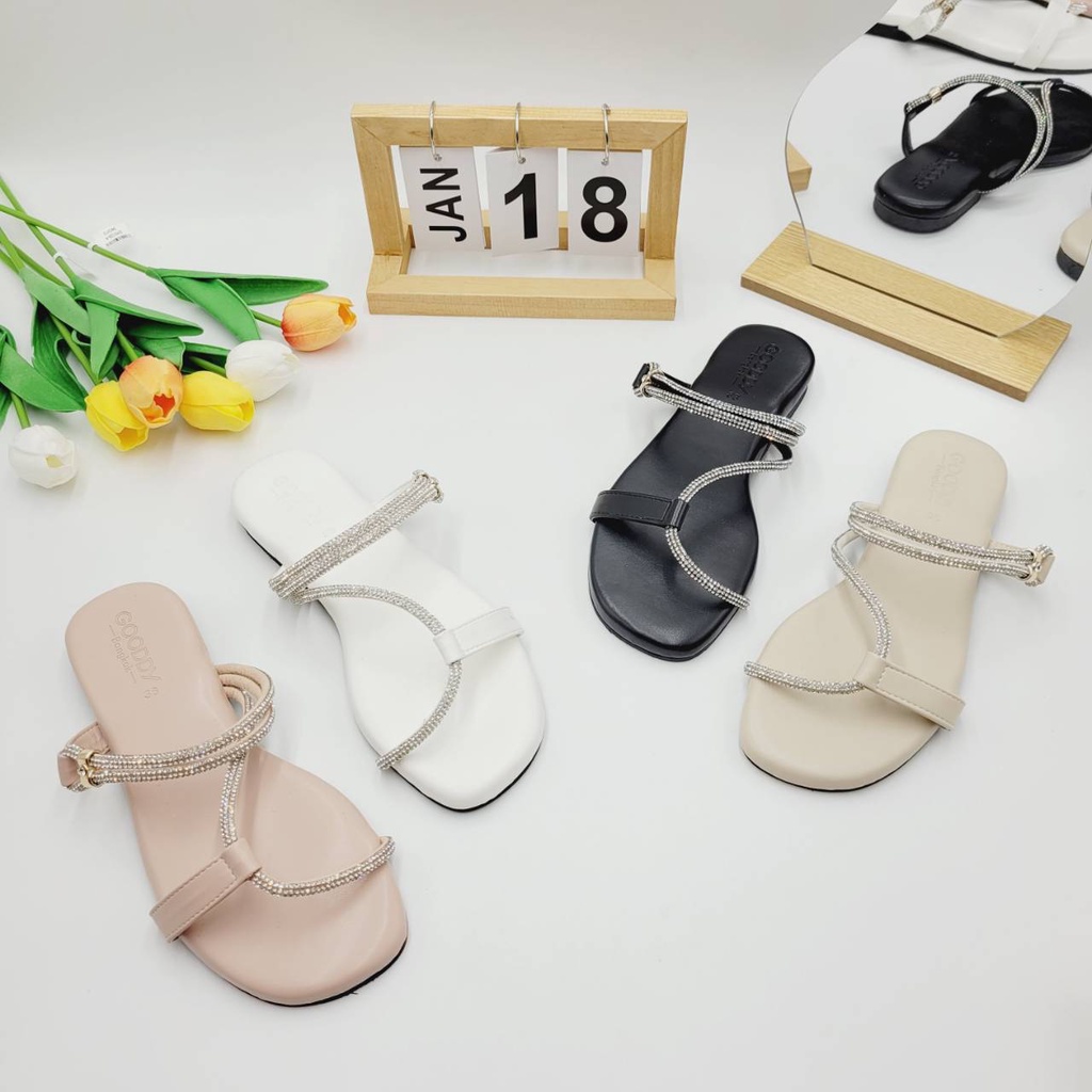 รองเท้าแตะแบบสวม สายแต่งเพชร ส้นขนมปัง (36-44) รุ่น GA3209