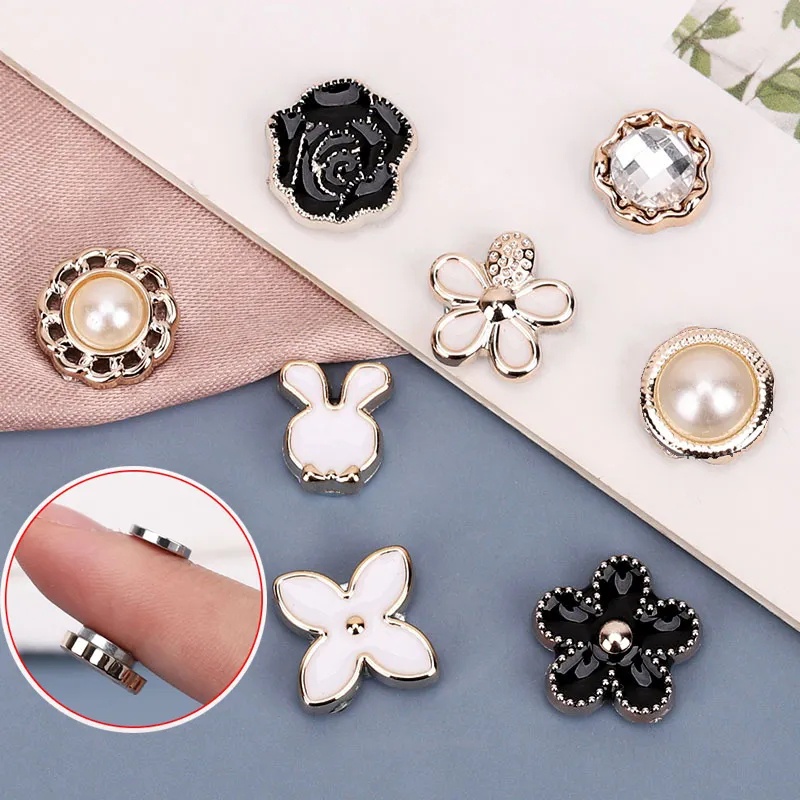 มุกเทียม เพชร ดอกคามิเลีย ปุ่มแม่เหล็ก / DIY โลหะ ป้องกันการแอบมอง เข็มกลัดแม่เหล็ก / แฟชั่น ดอกไม้ มองไม่เห็น เสื้อเชิ้ต เชื่อมโยง เข็มกลัด เครื่องประดับ / แมนนวล จักรเย็บผ้า เสื้อผ้า Ac