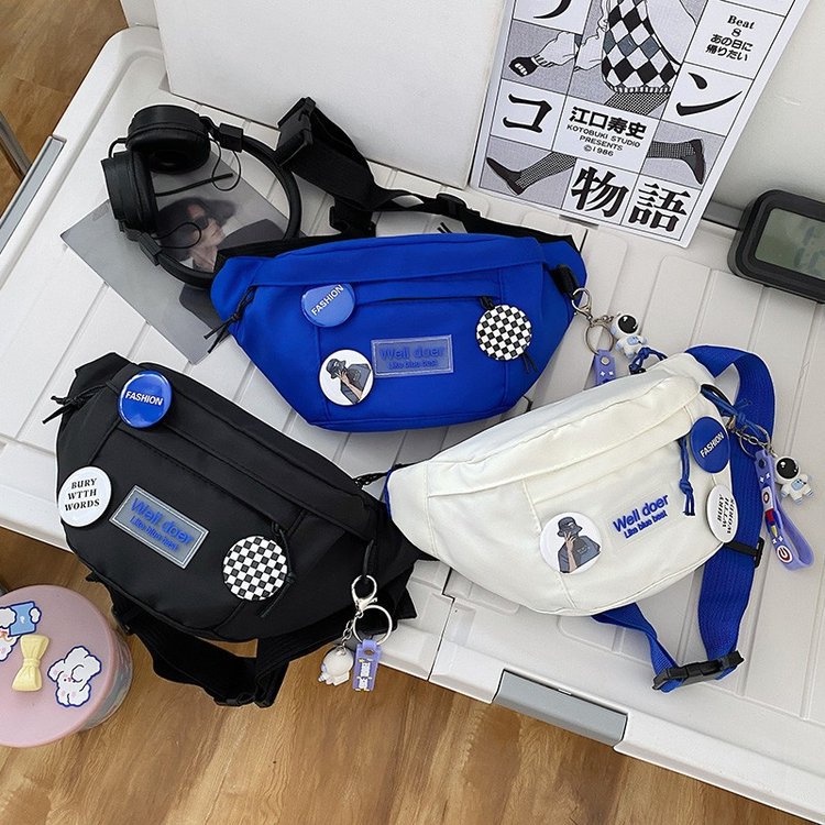 B-972🔥 พร้อมส่ง กระเป๋าคาดอกคาดเอว ผ้ากันน้ำ ใบใหญ่ สไตส์นี้เท่มาก(พร้องจี้ห้อยกระเป๋า)