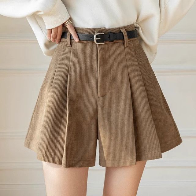 กางเกงขากว้างผู้หญิงขนาดใหญ่สีดำ เอวสูงสวมสาวอวบใส่ได้ กางเกงขาสั้นทรงเอลำลองผ้าลูกฟูก - รูปที่ 4