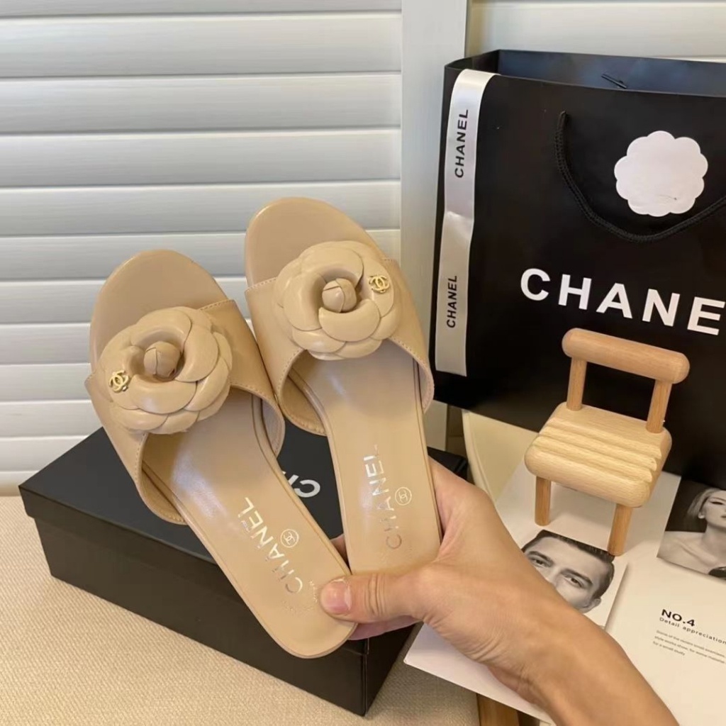 Chanel รองเท้าแตะ ส้นแบน ลายดอกคามิเลีย สไตล์ใหม่ สําหรับผู้หญิง