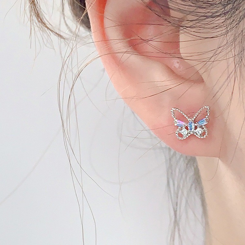 ꒰ (ราคาต่อคู่) ต่างหูผีเสื้อ Wink butterfly ต่างหูเงินแท้ ไม่แพ้หรือคัน ใส่โดนน้ำได้ - Burwoodstore