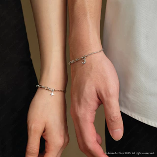 Arnaé Archive Daylight Star / สร้อยข้อมือพระจันทร์เสี้ยว Unisex สร้อยข้อมือคู่สแตนเลสพรีเมี่ยมป้องกันสนิม