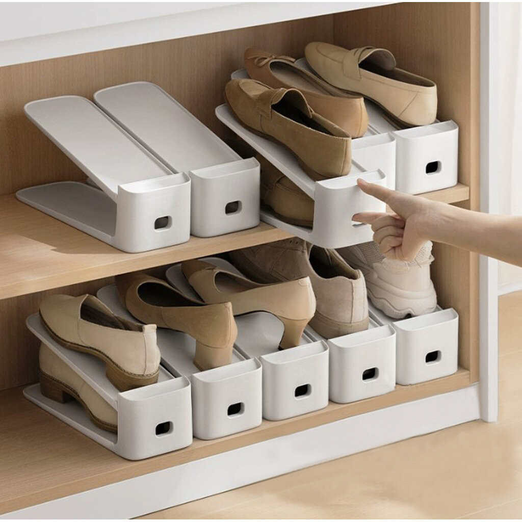 Omocha | Adjustable Shoe Tray ที่วางรองเท้า 2 ชั้น ชั้นวางรองเท้าประหยัดพื้นที่ แพ็ค 2 ชิ้น