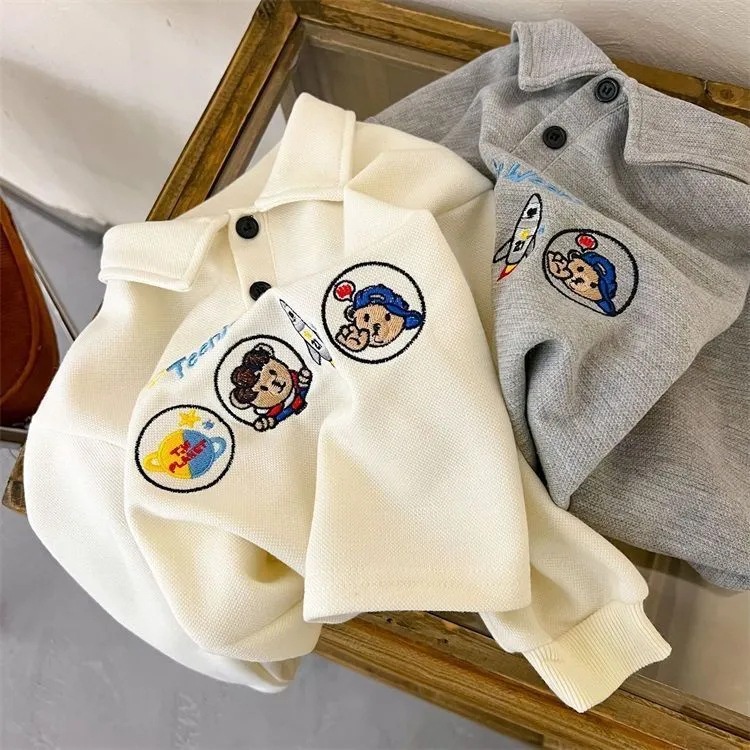 เสื้อเชิ้ตแขนยาว คอปกโปโล ปักลายการ์ตูนหมี สีพื้น แฟชั่นฤดูใบไม้ร่วง สําหรับเด็กผู้ชาย และเด็กผู้หญิง อายุ 1-5 ปี